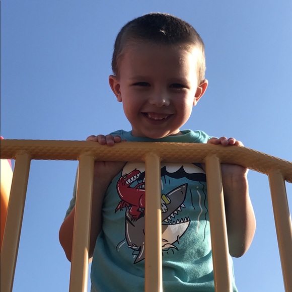 Meet your Posher, Ariel - Picture 7 of 14